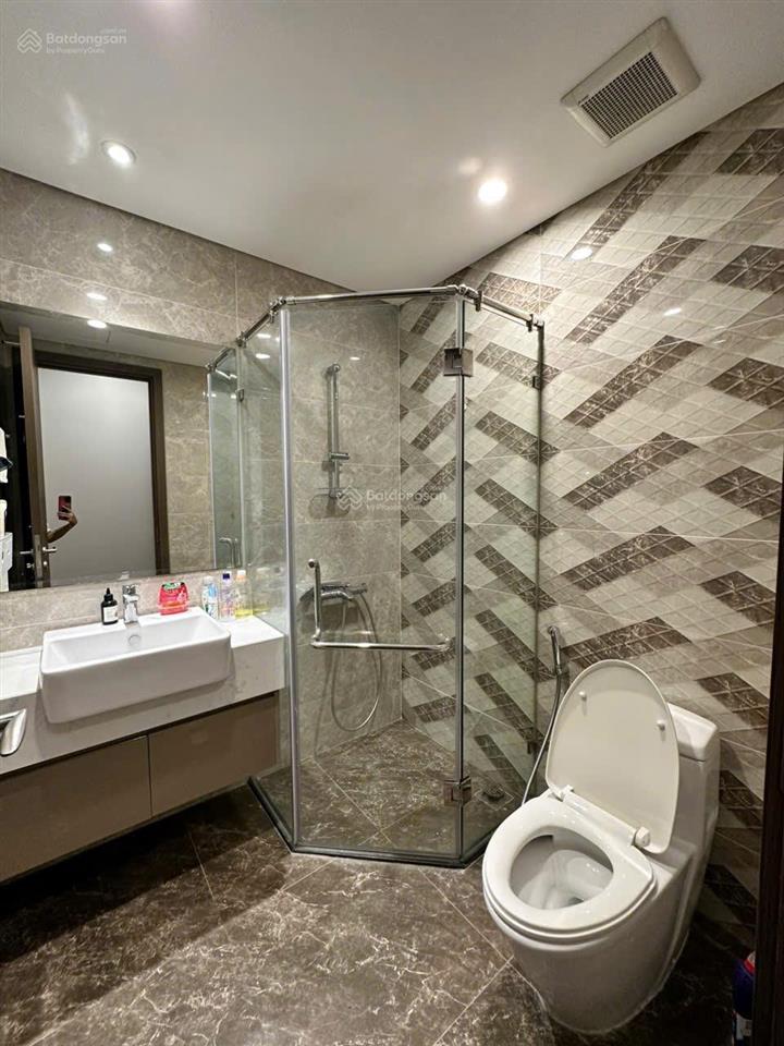 Hiếm! bán căn 3pn 2vs đẹp dt 90m2 tầng trung hướng đn cc vinhomes westpoint đỗ đức dục giá 10,6 tỷ