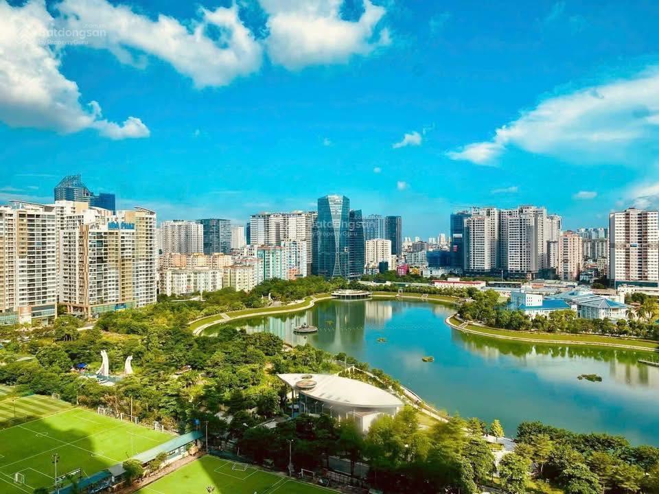 Hiếm! chỉ 8,6 tỷ có ngay 1 căn 2n2vs dt 75m² dự án d'capitale trần duy hưng view hồ công viên