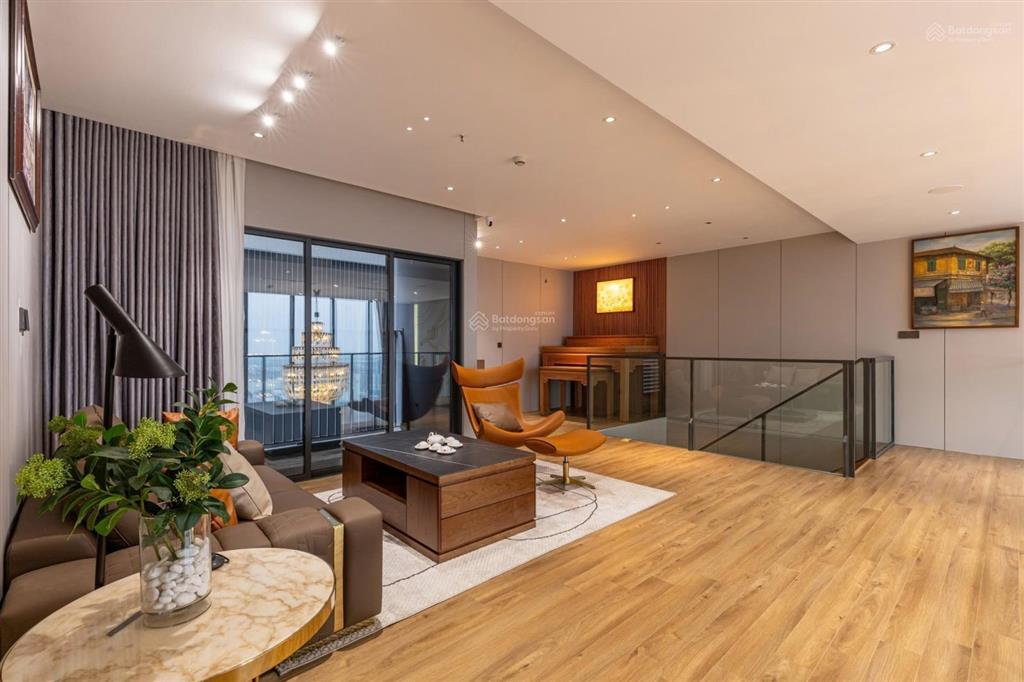 Hàng vip! bán penthouse 500m², view trọn hồ tây, phố cổ, có sân vườn bể bơi tràn viền, giá 96 tỷ