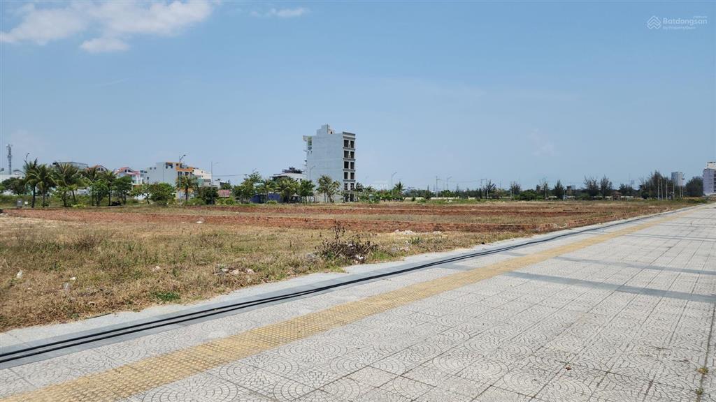 Bán 670m2 đất hai mặt tiền nguyễn khắc viện, minh mạng, ngũ hành sơn. giá 6x tỷ