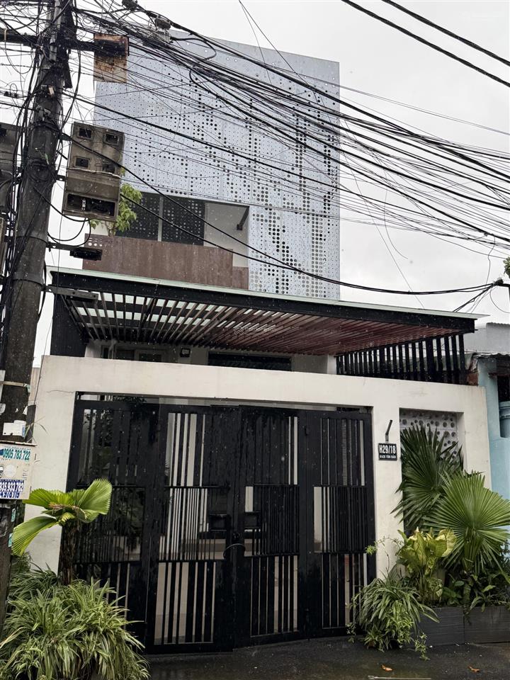 Bán nhà 2t tôn đản 104,8m2 nội thất đầy đủ, đường 6 mét, ô tô đậu qua đêm trước nhà. giá sập sàn