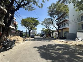 Cần bán nhanh lô đất đẹp võ văn đặng  đường 10,5m  gần kđt fpt  dt  110 m2  giá tốt