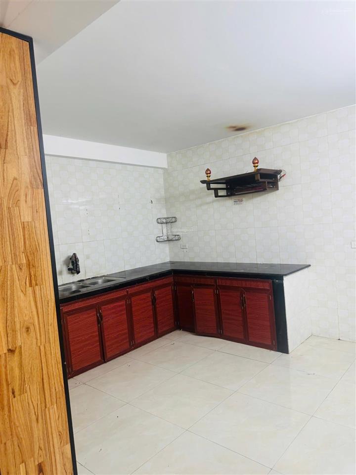 Cần bán nhà 2 tầng mt đường 10,5m  huỳnh ngọc huệ  p. thanh khê  vị trí kinh doanh tốt  giá rẻ