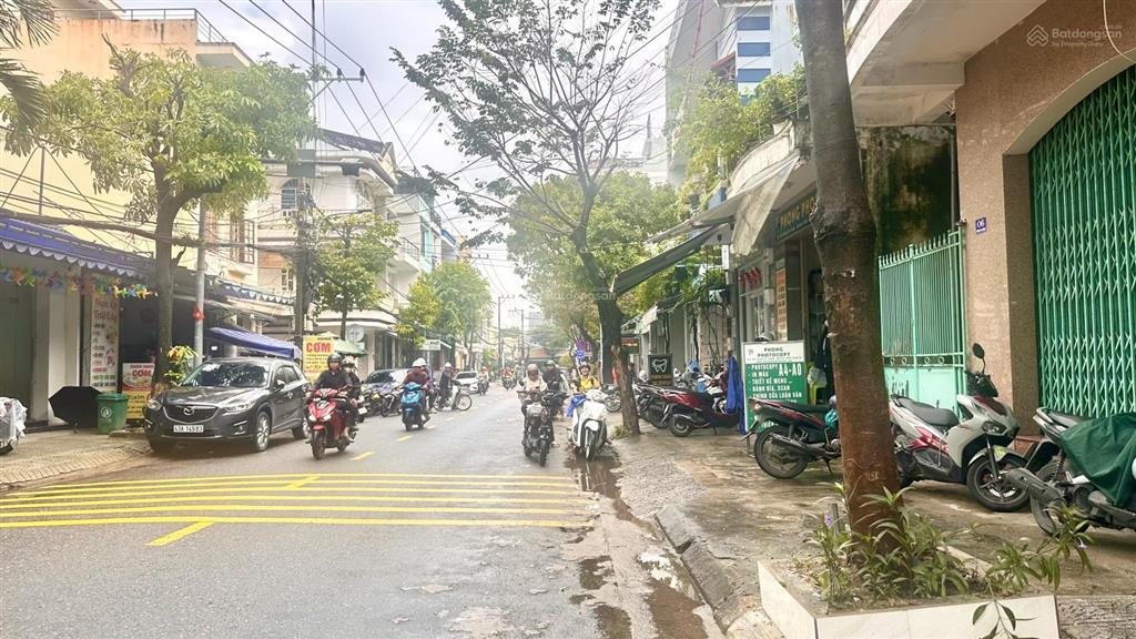 Nhà 3 tầng góc 3 mặt thoáng full nội thất vừa ở vừa kinh doanh quận hải châu, đà nẵng