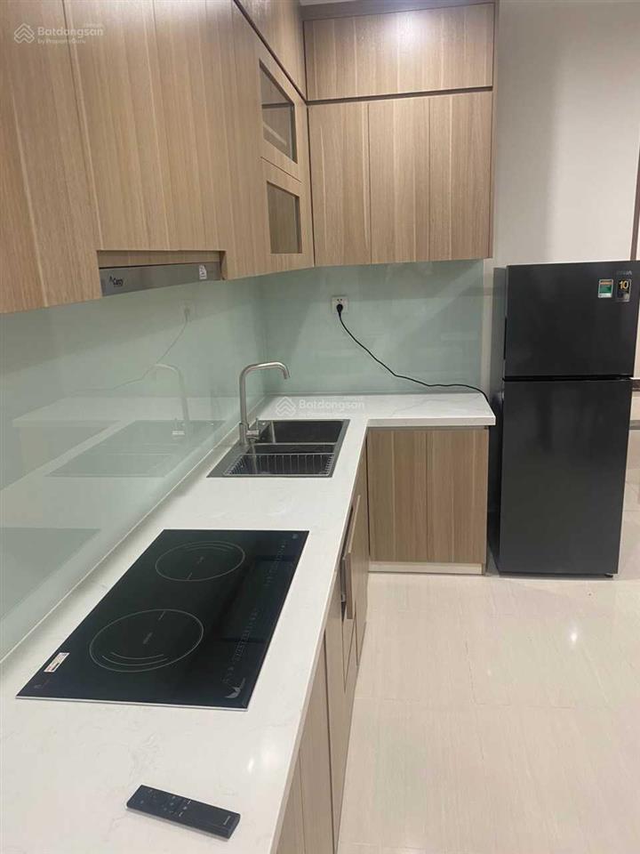Bán gấp căn hộ vinhomes grand park quận 9. đã có sổ hồng