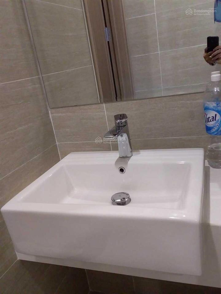 Bán gấp căn hộ vinhomes grand park quận 9. đã có sổ hồng