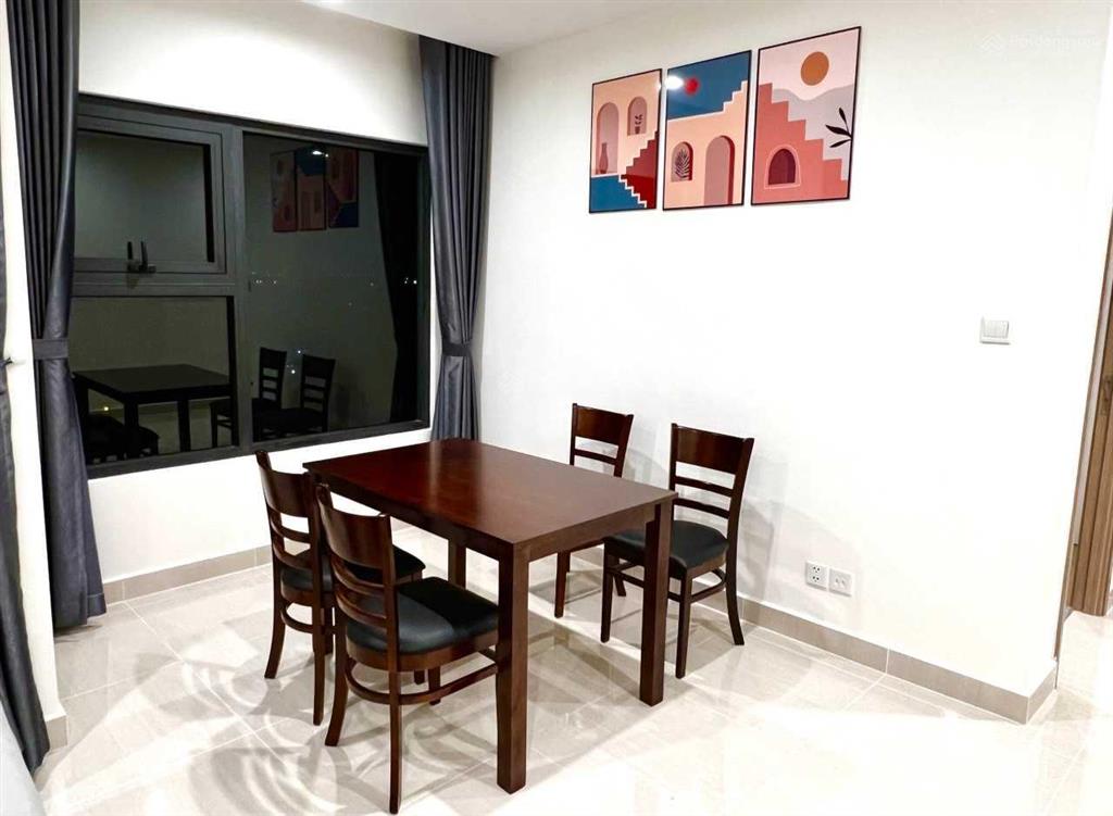 Bán gấp căn hộ vinhomes grand park quận 9. đã có sổ hồng