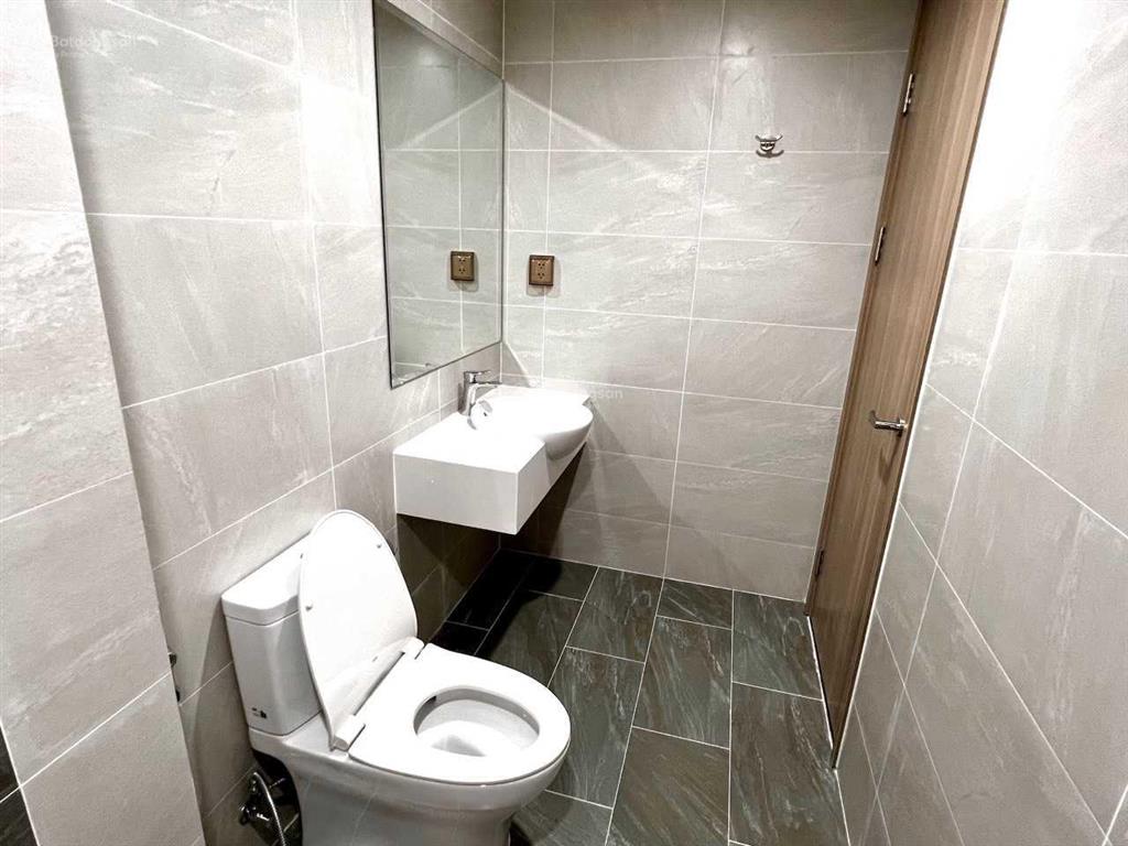 Bán gấp căn hộ vinhomes grand park quận 9. đã có sổ hồng