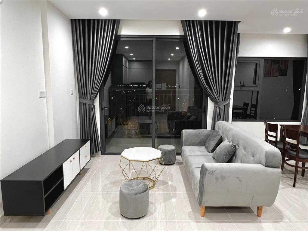 Bán gấp căn hộ vinhomes grand park quận 9. đã có sổ hồng
