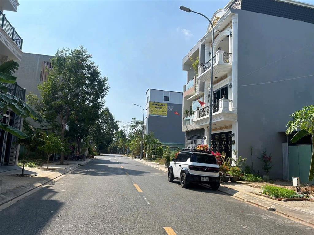 Phan thanh giản giá rẻ nhất khu 30/4. 0373 105 ***