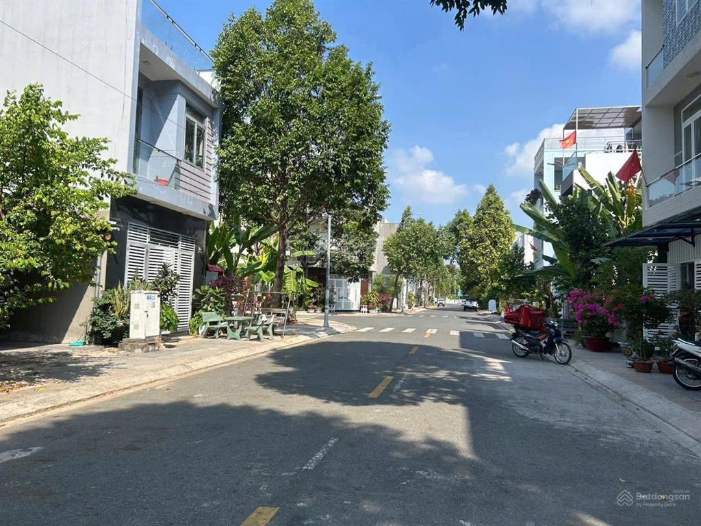 Phan thanh giản giá rẻ nhất khu 30/4. 0373 105 ***