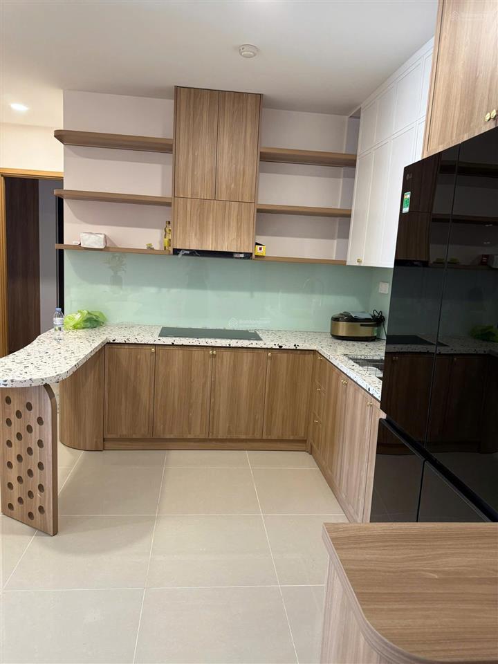 Cho thuê căn hộ 2pn, dt 87m2 vung tau centre point, nội thất đẹp, view hồ bơi   0983 076 ***.