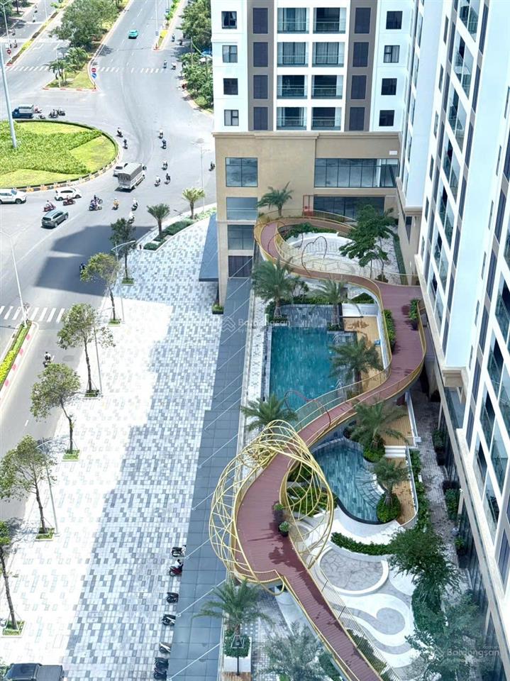 Cho thuê căn hộ 2pn, dt 87m2 vung tau centre point, nội thất đẹp, view hồ bơi   0983 076 ***.
