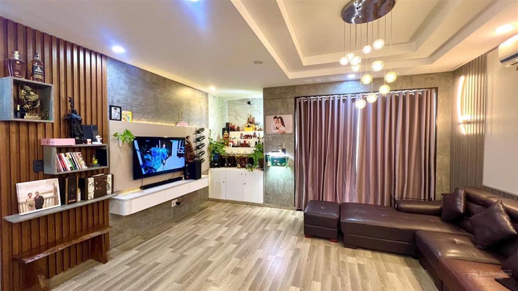 Bán gấp căn hộ melody cách bãi sau 500m 99m2 2pn