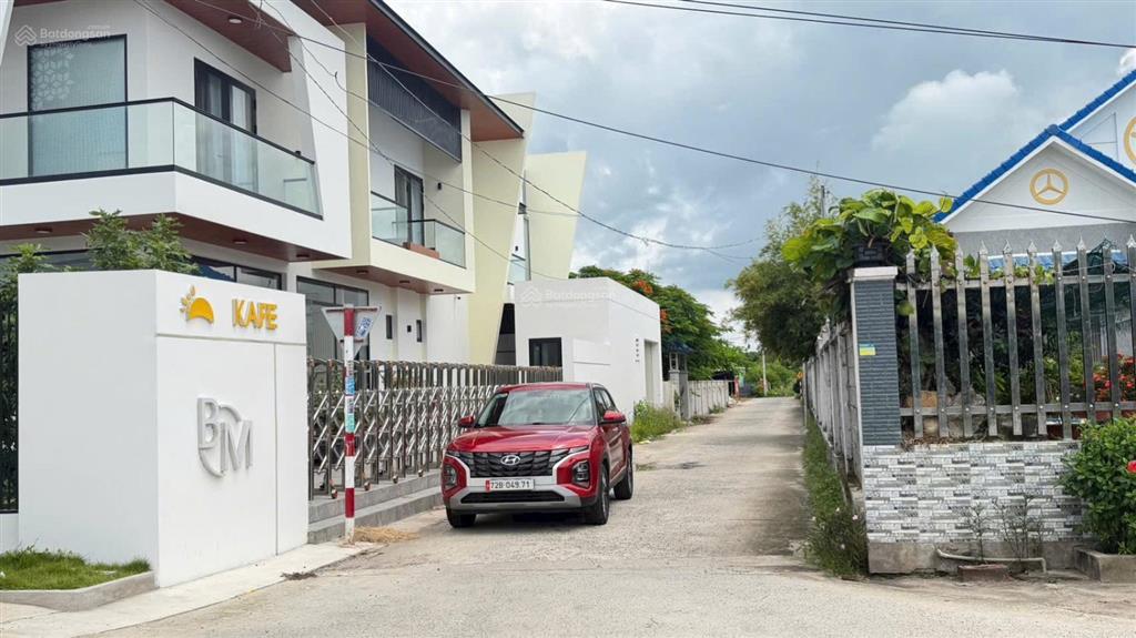 Còn 1 lô hiếm có 1,3 tỷ, cách biển 2,5km, khu đông dân cư, homestay, nhà nghỉ