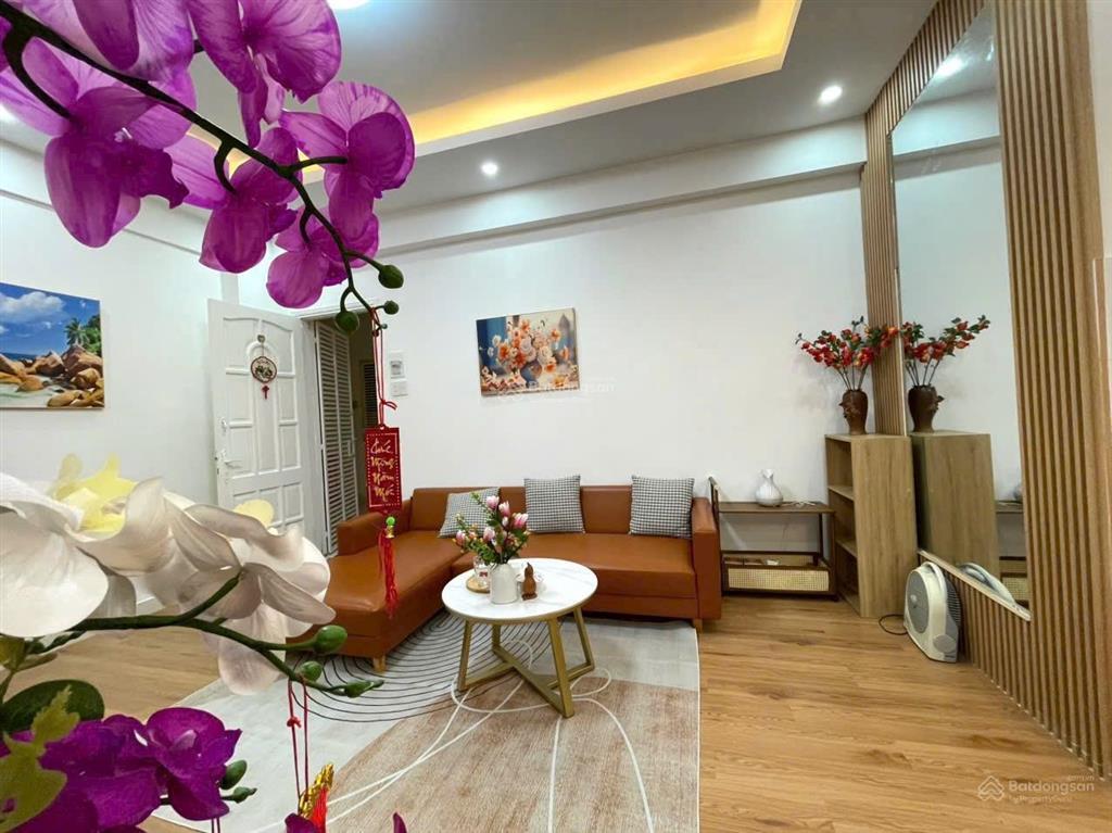 Bán căn hộ lakeside 2pn giá 2.550 tỷ.  0909 638 ***