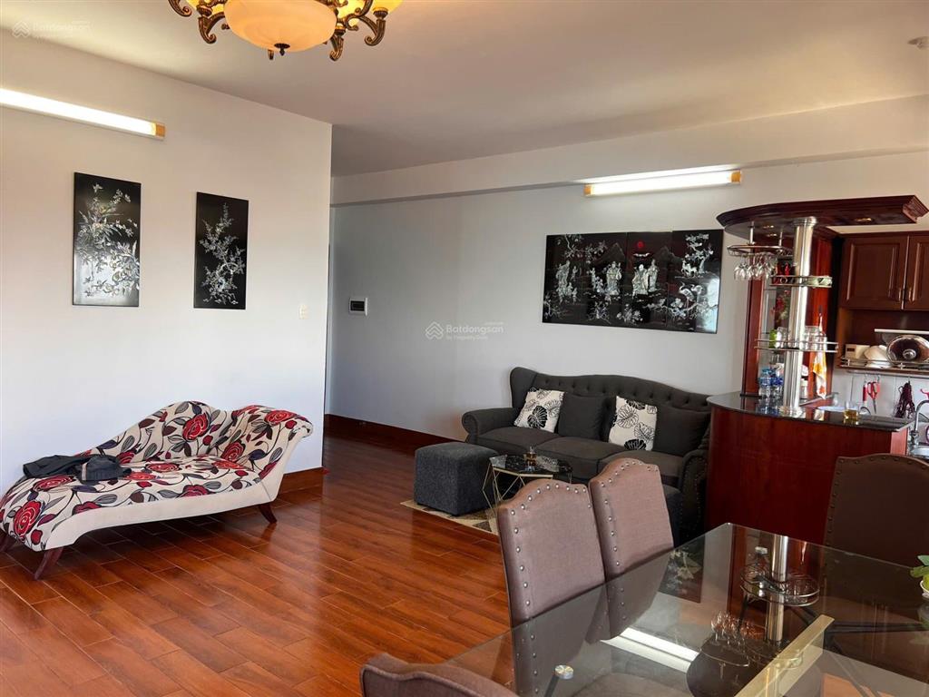 Bán căn hộ biển thùy vân, view biển, cạnh tháp tam thắng, đã có sổ hồng lâu dài