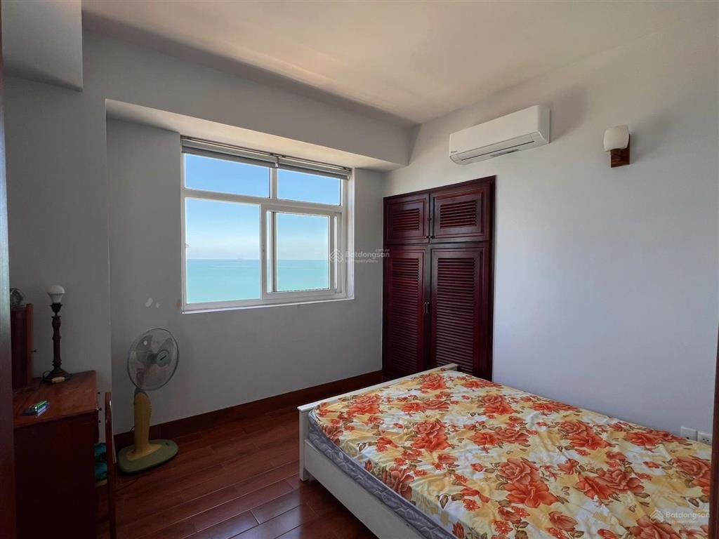 Bán căn hộ biển thùy vân, view biển, cạnh tháp tam thắng, đã có sổ hồng lâu dài