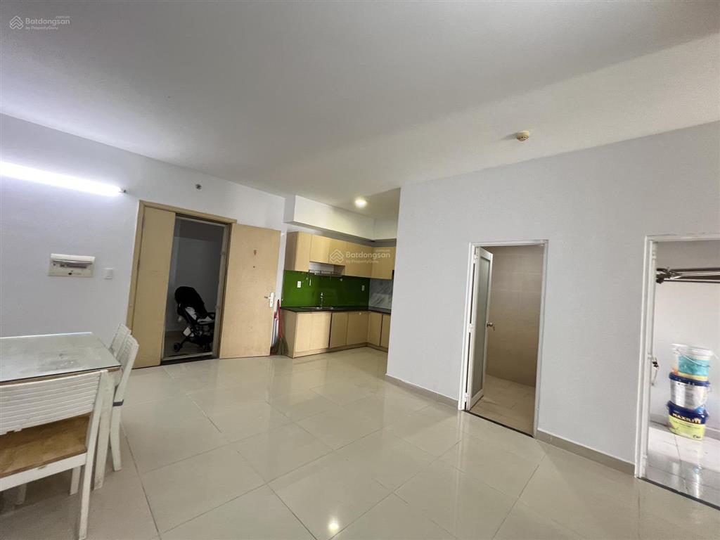 Cho thuê căn hộ quận tân phú ở liền 2 phòng ngủ 83m2 có nội thất