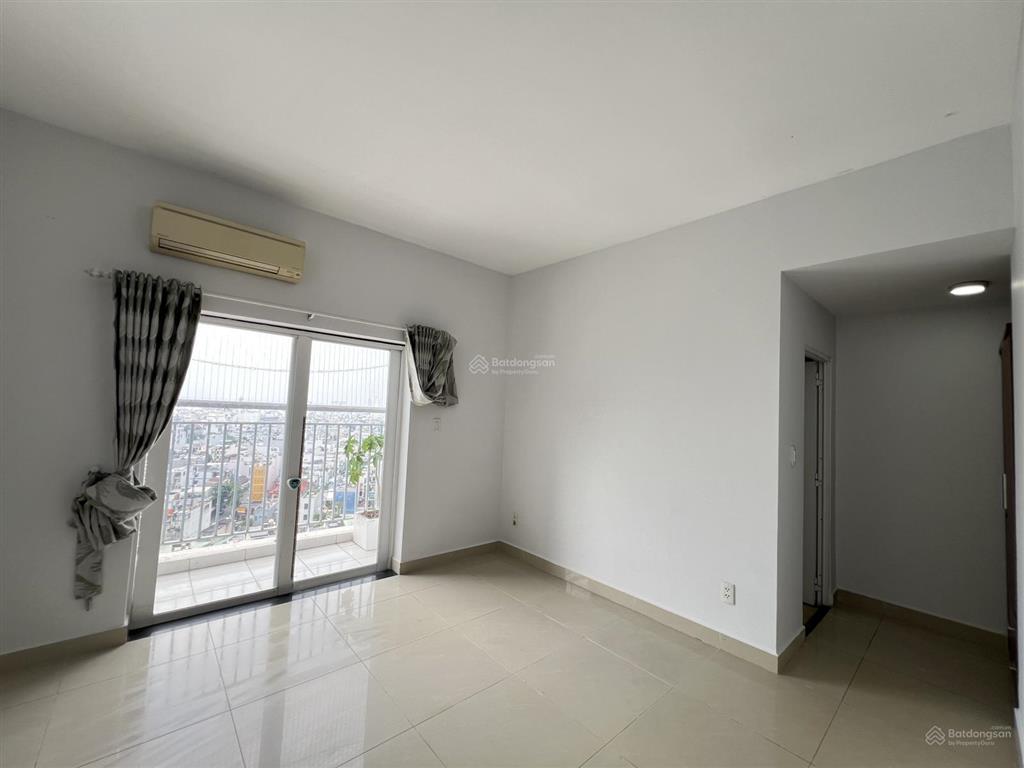 Cho thuê căn hộ quận tân phú ở liền 2 phòng ngủ 83m2 có nội thất