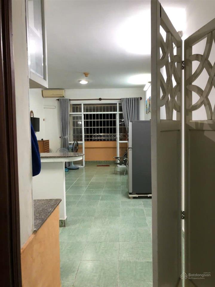 Cho thuê căn hộ seaview 1 phòng ngủ 1 wc 1 phòng bếp, giá 5 triệu/tháng,  0933 689 ***