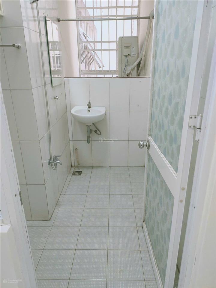 Bán căn hộ lakeside vt, dt 71m² 2 pn, 1 wc nội thất. giá 2 tỷ 220 tr  phương năm 0933 689 ***
