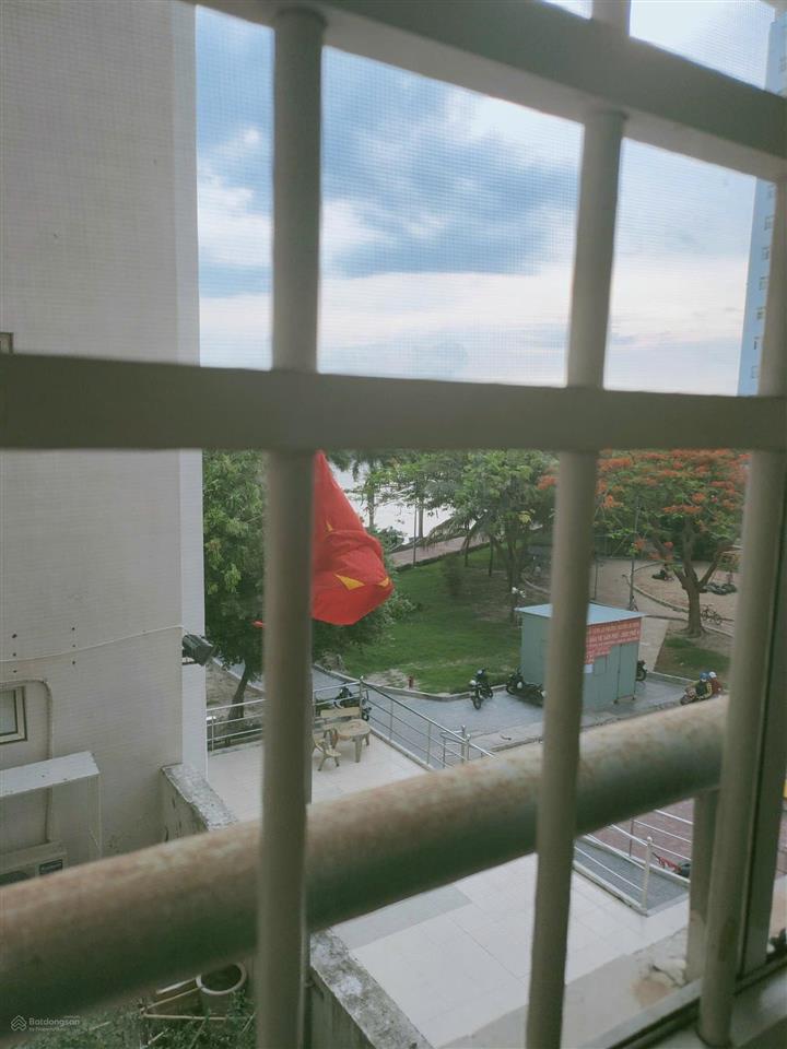 Bán căn hộ lakeside vt, dt 71m² 2 pn, 1 wc nội thất. giá 2 tỷ 220 tr  phương năm 0933 689 ***