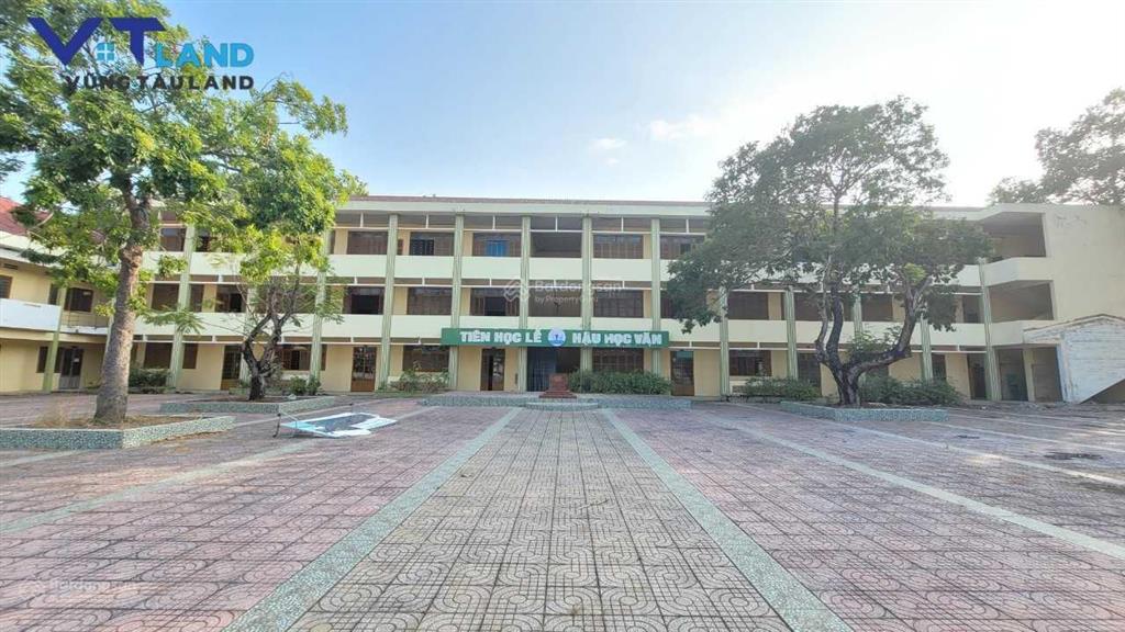 Chuyển nhượng hết cổ phần khu đất giáo dục của trường thcs chu văn an tại trung tâm bà rịa, tp hcm.