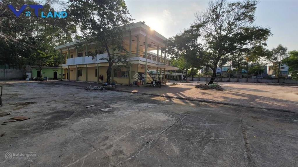 Chuyển nhượng hết cổ phần khu đất giáo dục của trường thcs chu văn an tại trung tâm bà rịa, tp hcm.