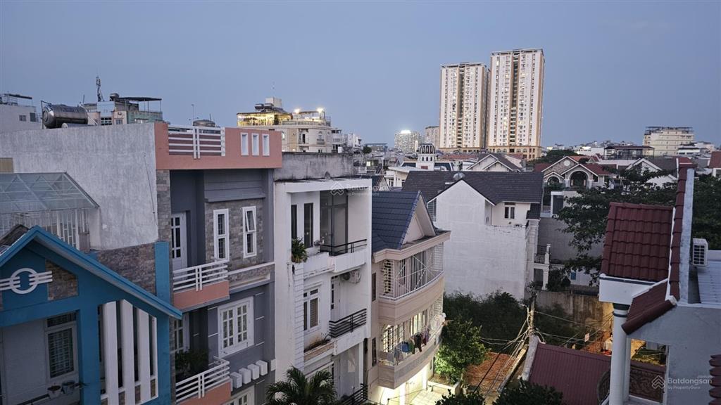 Bán nhà đẹp hẻm phan chu trinh, có thang máy, đầy đủ nội thất, gần biển giá tốt, có hợp đồng thuê.