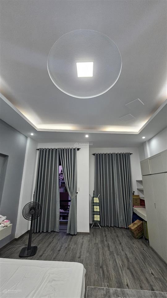 Bán nhà đẹp hẻm phan chu trinh, có thang máy, đầy đủ nội thất, gần biển giá tốt, có hợp đồng thuê.