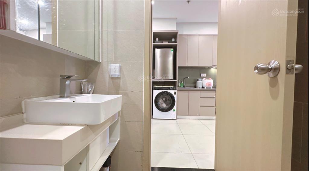 Bán gấp 2pn view biển 2,49 tỷ giá công chứng nhanh. 0944 333 *** mr bảo