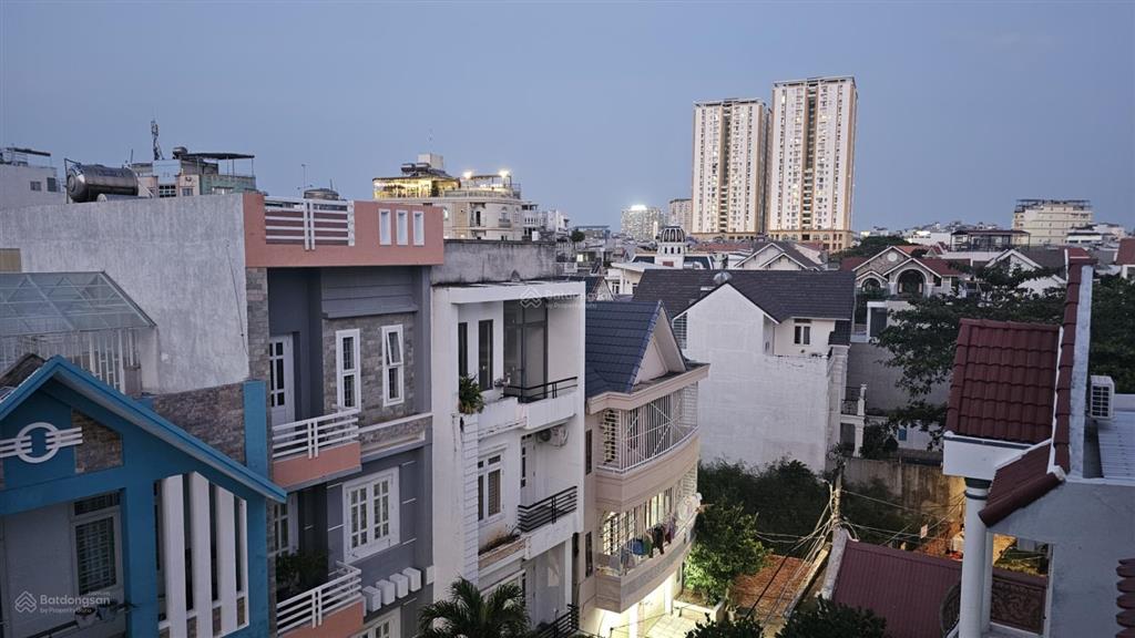 Bán gấp nhà khu phố tây phan chu trinh, đẹp, có thang máy, gần biển, có hđ thuê sẵn  chỉ 8,9 tỷ