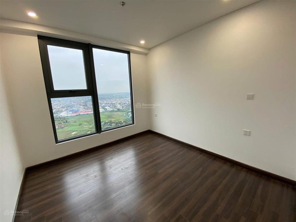 Chính chủ gửi bán căn góc ch19 tầng trung có bìa giá tốt