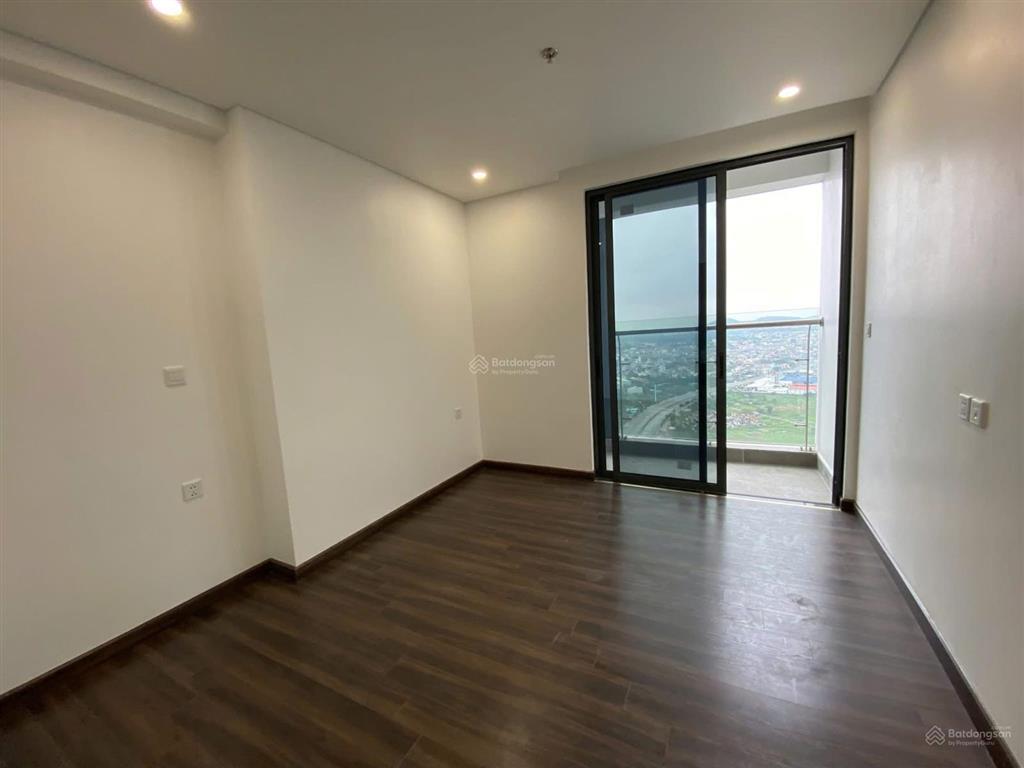 Chính chủ gửi bán căn góc ch19 tầng trung có bìa giá tốt
