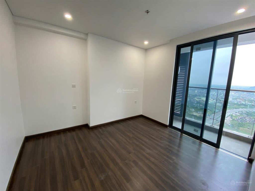 Chính chủ gửi bán căn góc ch19 tầng trung có bìa giá tốt