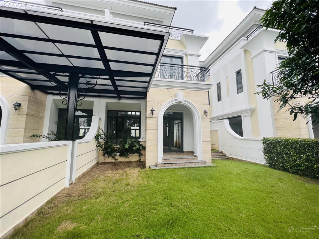 Bán biệt thự song lập verosa park, 1 căn hiếm có 230m2, 35 tỷ, thương lượng nhanh