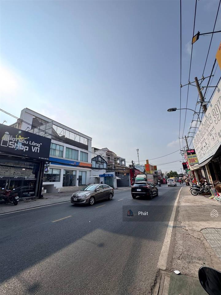 Mt đỗ xuân hợp giá chỉ hơn 100tr/m2 đất và nhà, quá rẻ đang cho thuê 60tr xây dựng mới hầm 7 tầng.