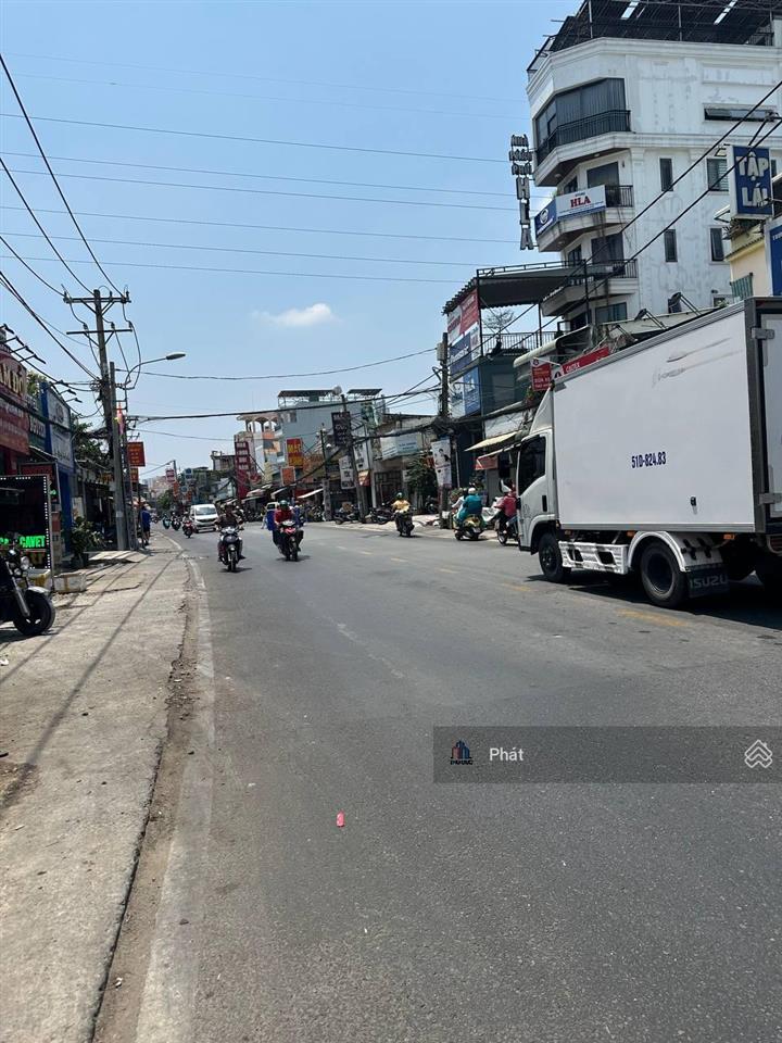 Mt đỗ xuân hợp giá chỉ hơn 100tr/m2 đất và nhà, quá rẻ đang cho thuê 60tr xây dựng mới hầm 7 tầng.