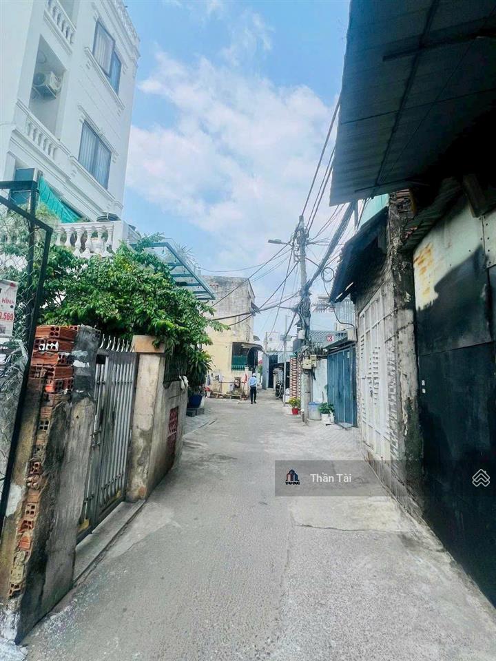 Bán 200m2 đất hẻm ô tô  phước long b  cách đỗ xuân hợp 400m. giá bán 13tỷ tl