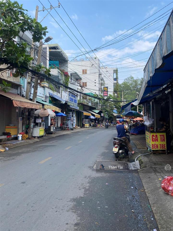 Giảm tiếp còn 8,8 tỷ. bán gấp nhà c4 gần chợ đường 339  phước long b, q9