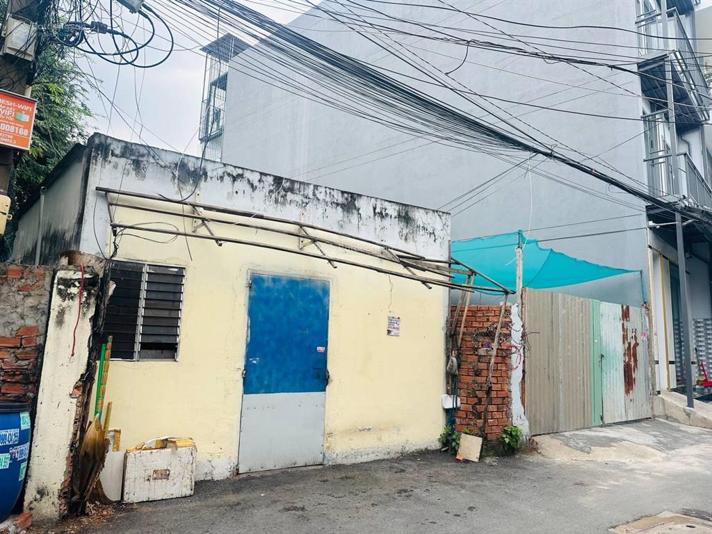 Giảm tiếp còn 8,8 tỷ. bán gấp nhà c4 gần chợ đường 339  phước long b, q9