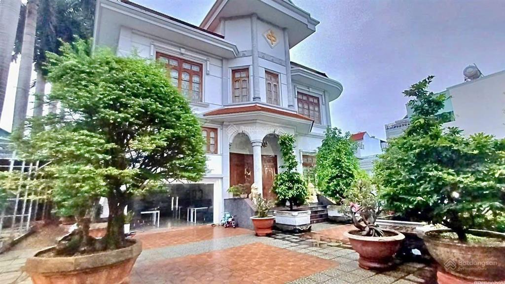 Biệt thự 1000m2 chỉ 79tr/m2. mặt tiền đường lớn gần chợ nam hoà  phước long