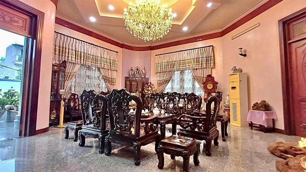 Biệt thự 1000m2 chỉ 79tr/m2. mặt tiền đường lớn gần chợ nam hoà  phước long