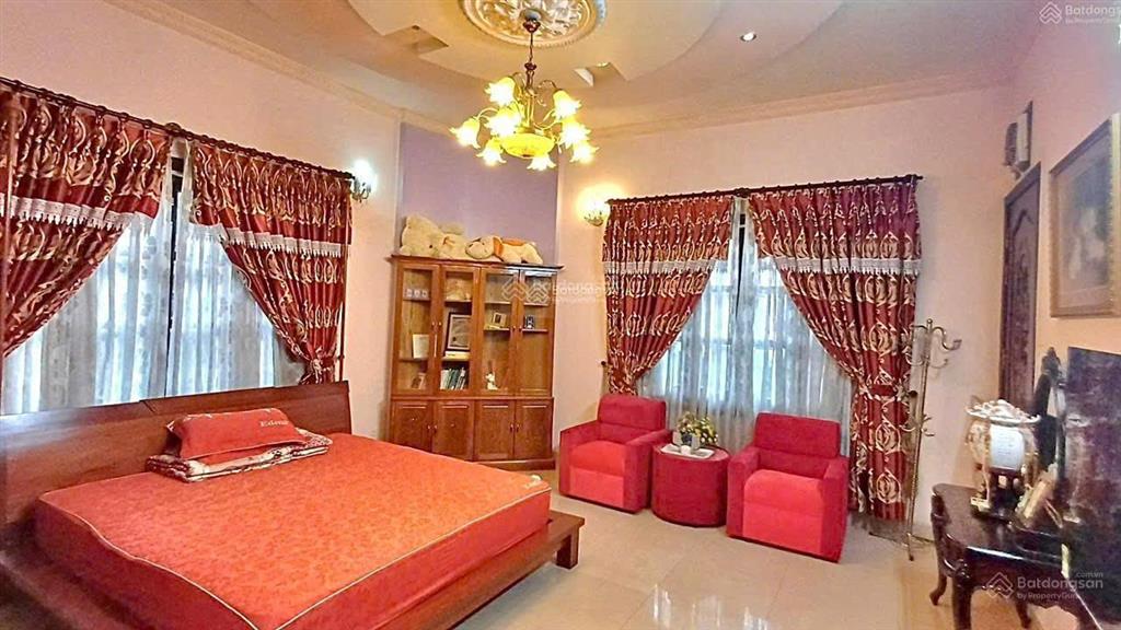 Biệt thự 1000m2 chỉ 79tr/m2. mặt tiền đường lớn gần chợ nam hoà  phước long