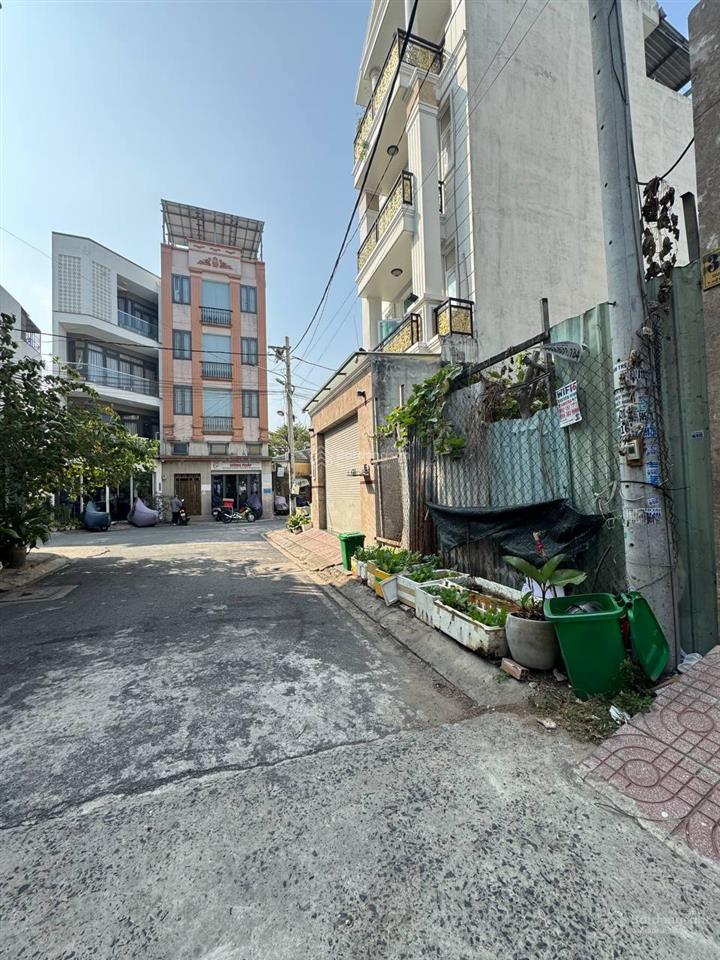 Ngang 5.2m giá chỉ nhỉnh 7 đồng sát vách kđt vạn phúc city & garden homes xây cao 4 tầng siêu hiếm