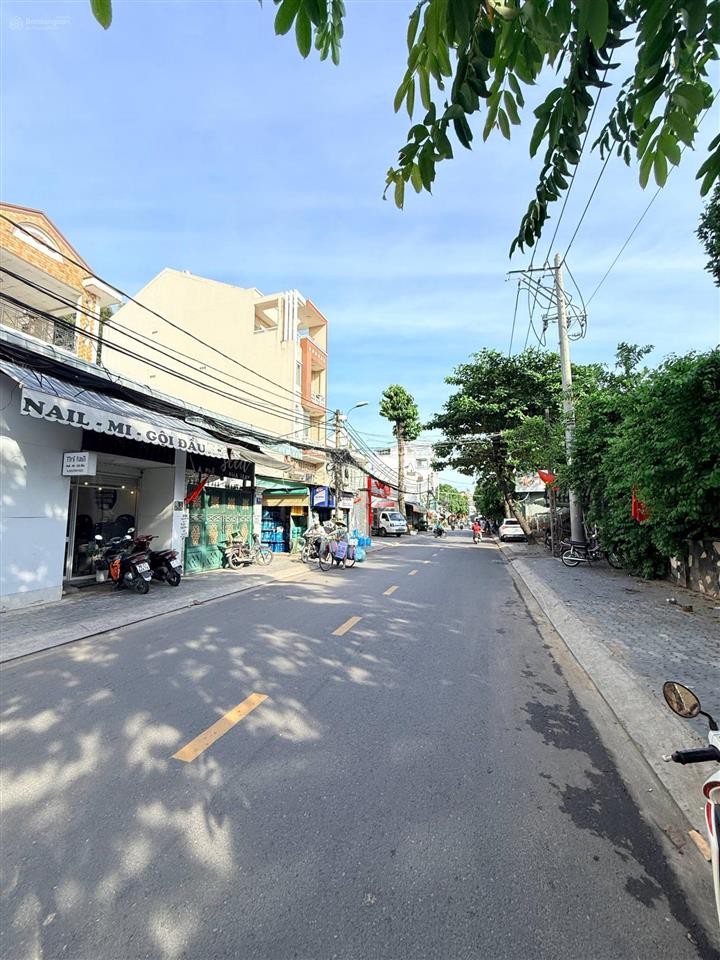 Tìm đâu ra mặt tiền q2 ngang 8m? siêu phẩm 220m2 nguyễn tuyển  sẵn kết cấu 4 tầng, chỉ 29 tỷ
