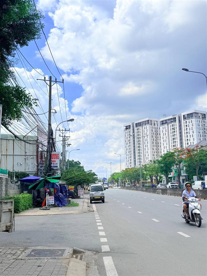Kèo thơm mặt tiền kd liên phường rẻ hơn thị trường 2 tỷ 3 tầng giá chỉ 23.5 tỷ có thể nhận nhà ngay