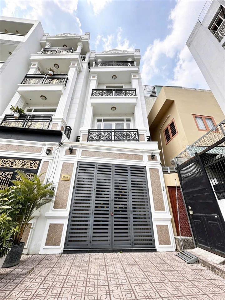 Giảm 2,4 tỷ từ 9 tỷ về 7,6 tỷ rẻ khu giga mall bên sông hbc