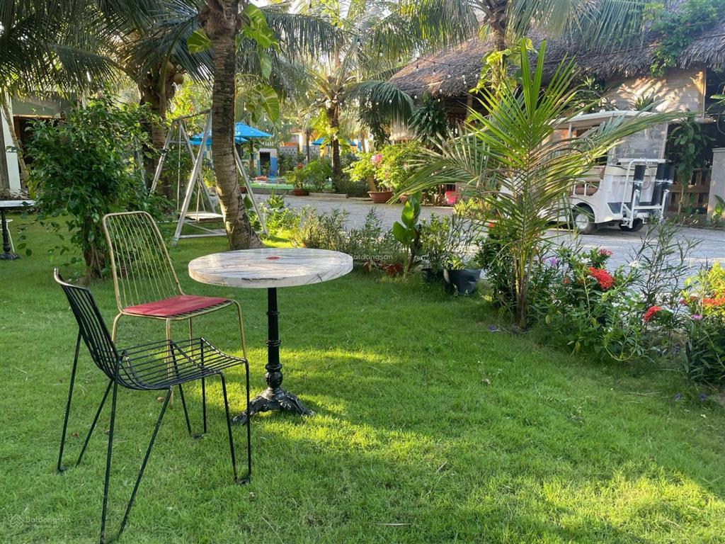 Cần bán gấp homstay biển phước hải đi bộ ra bãi biển giá cực tốt (1800m2 giá chỉ 24 tỷ)